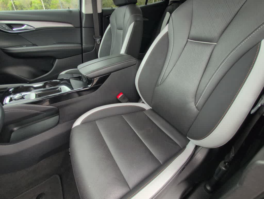 Thumbnail: 2025 Buick Envision - 16