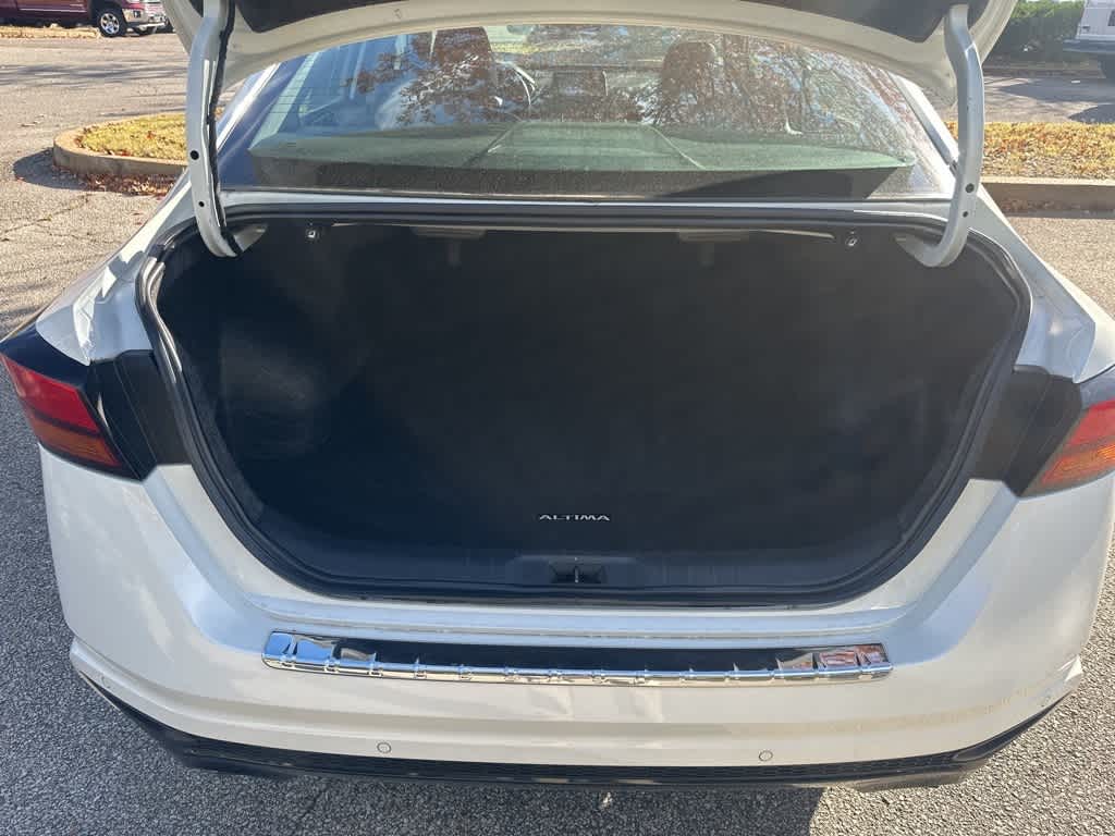 Thumbnail: 2023 Nissan Altima - 11