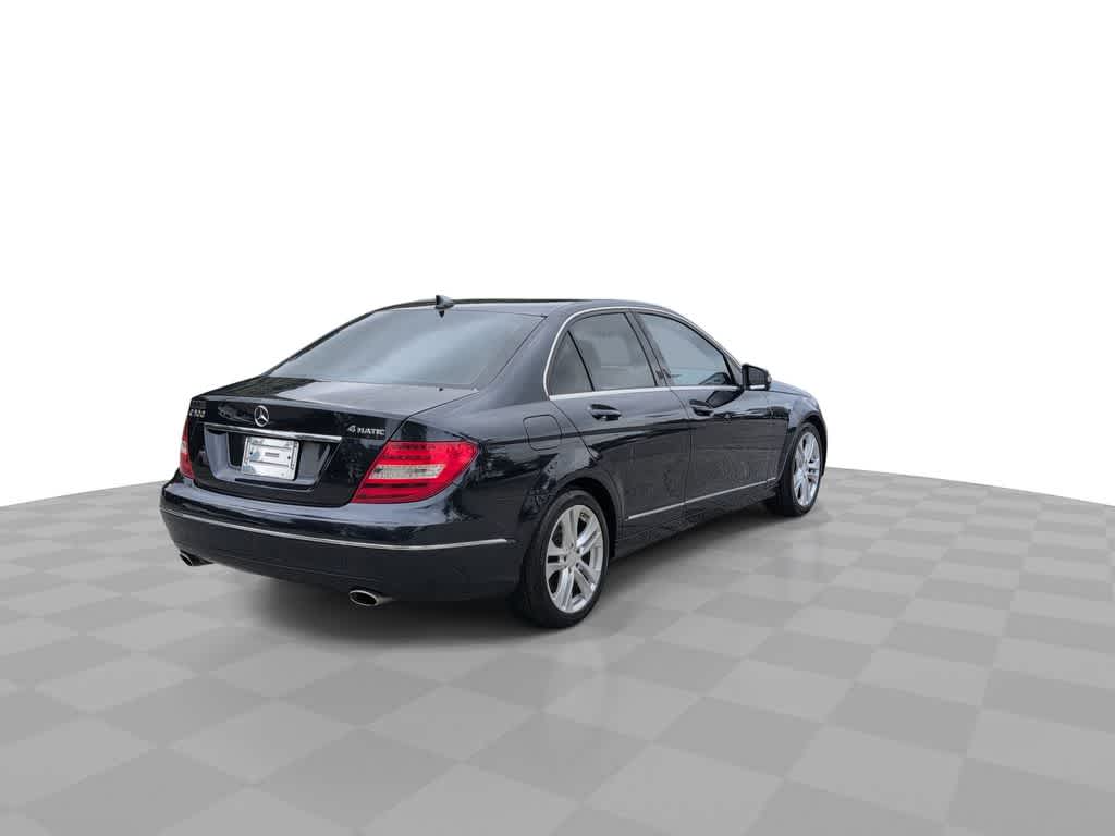 Thumbnail: 2013 Mercedes-Benz C-Class - 8