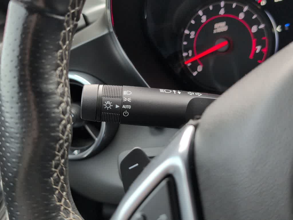 Thumbnail: 2019 Chevrolet Camaro - 26