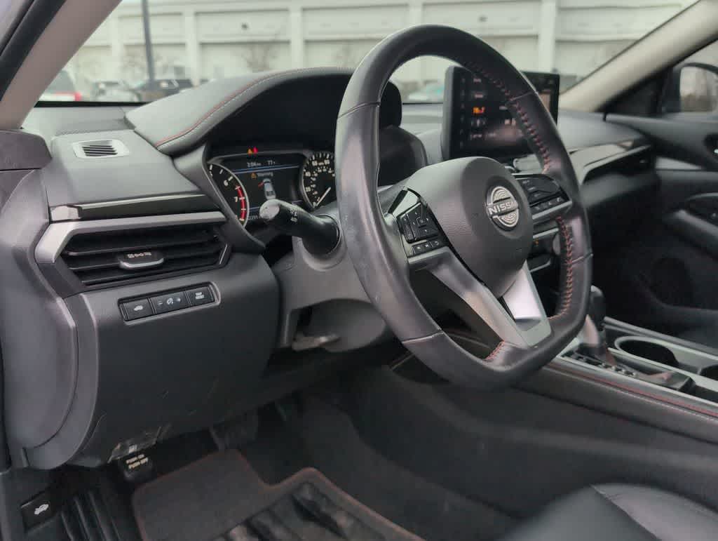Thumbnail: 2024 Nissan Altima - 10