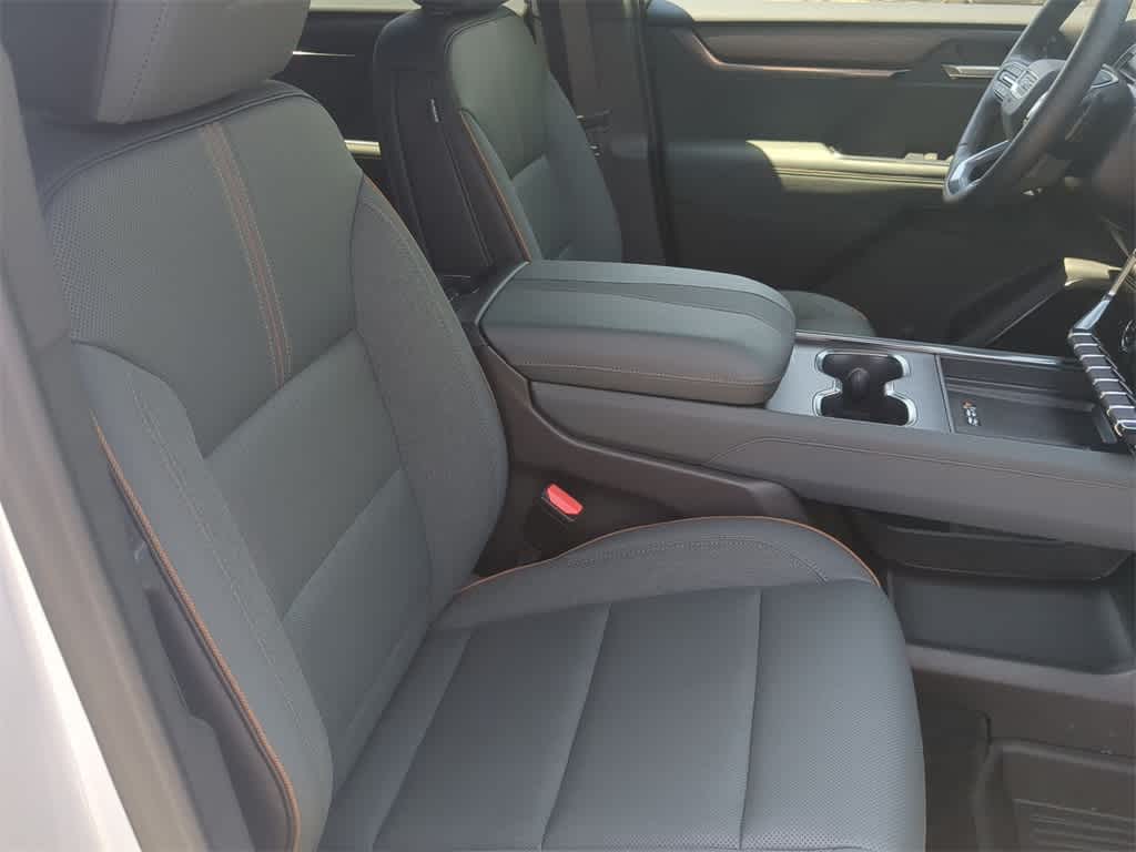 Thumbnail: 2024 GMC Acadia - 22