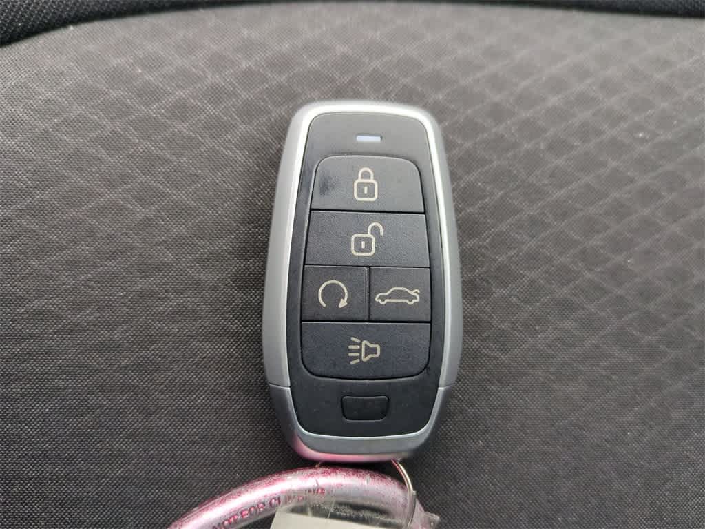 Thumbnail: 2022 Chevrolet Malibu - 34