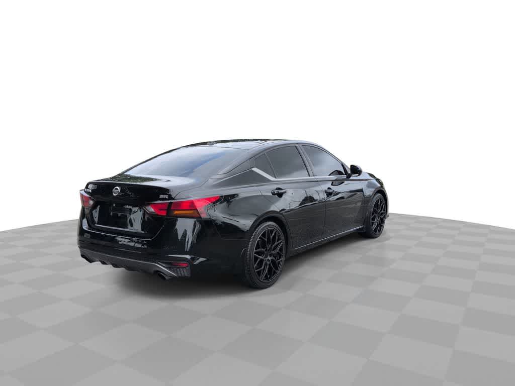Thumbnail: 2019 Nissan Altima - 8