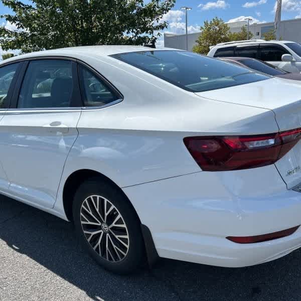 Thumbnail: 2021 Volkswagen Jetta - 6