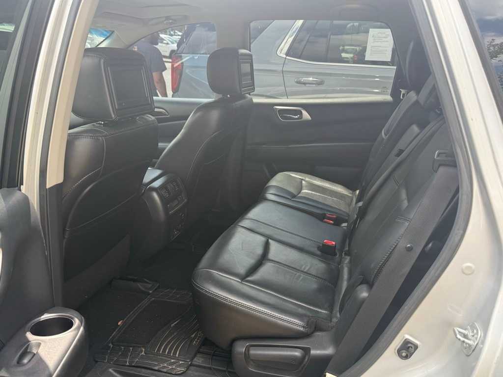Thumbnail: 2014 Nissan Pathfinder - 4