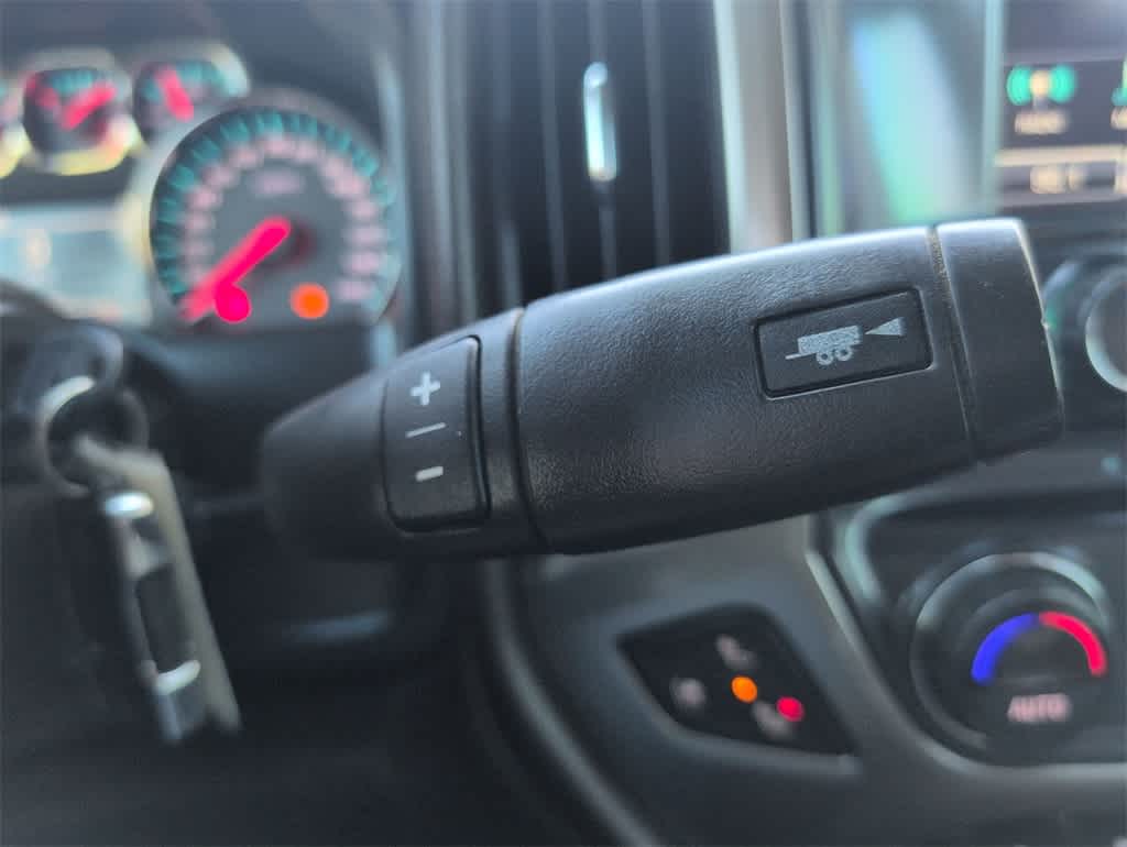 Thumbnail: 2019 Chevrolet Silverado 2500 - 33