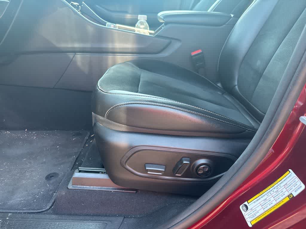 Thumbnail: 2025 Jeep Grand Cherokee - 22