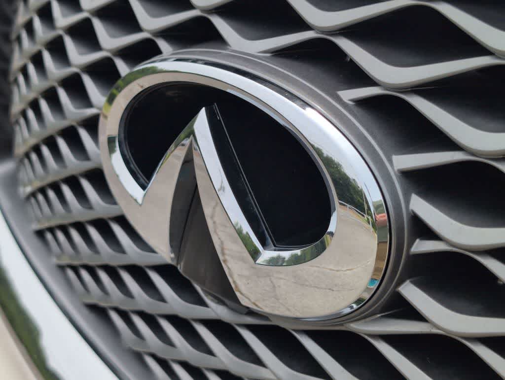 Thumbnail: 2022 INFINITI QX80 - 12