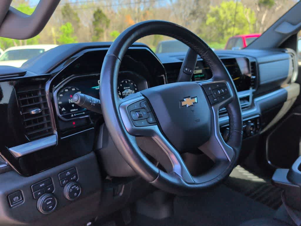 Thumbnail: 2022 Chevrolet Silverado 1500 - 10