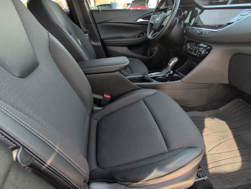 Thumbnail: 2022 Buick Encore GX - 22