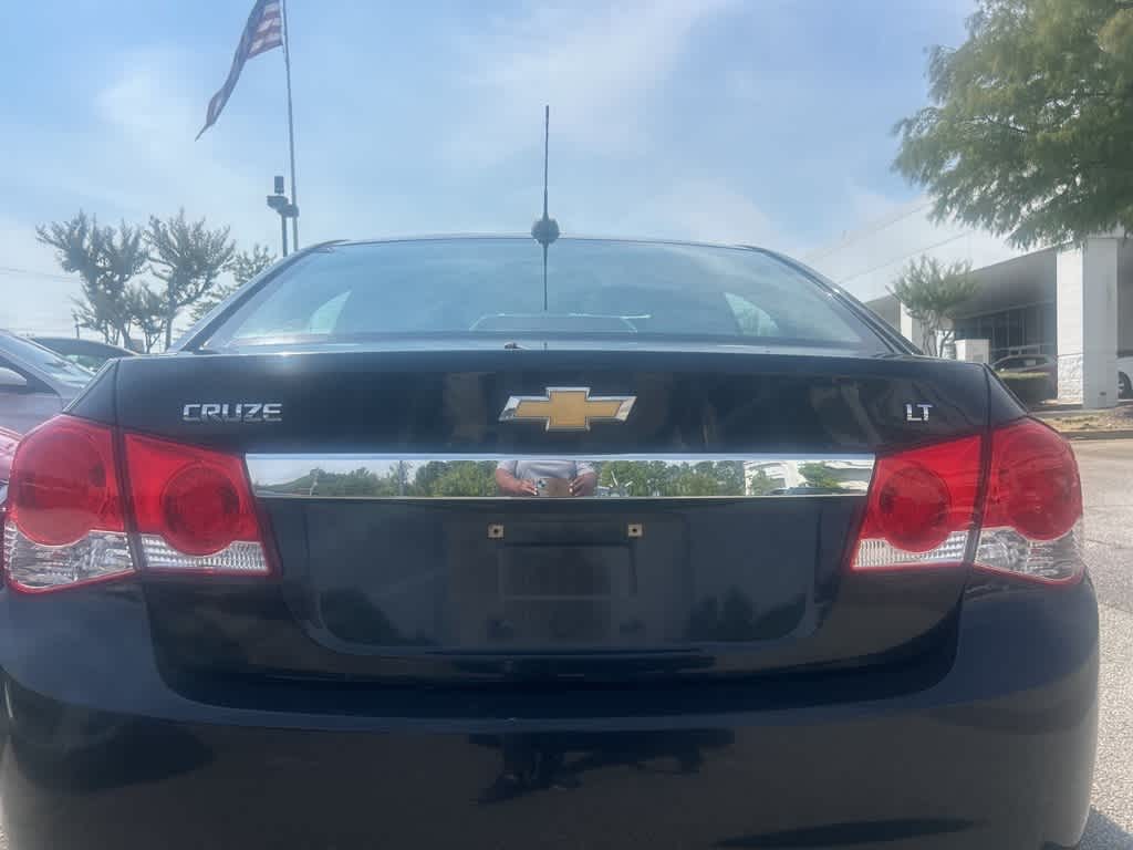 Thumbnail: 2016 Chevrolet Cruze - 16