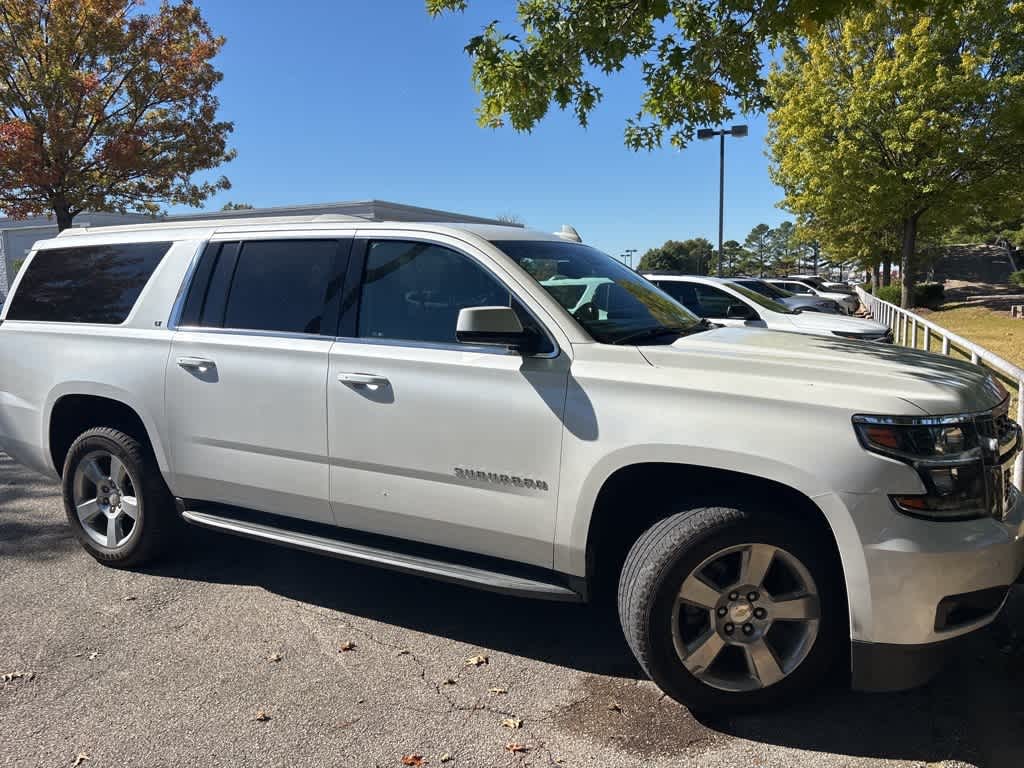 Thumbnail: 2018 Chevrolet Suburban - 35
