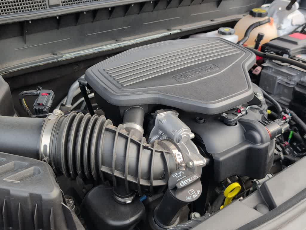 Thumbnail: 2023 GMC Acadia - 15