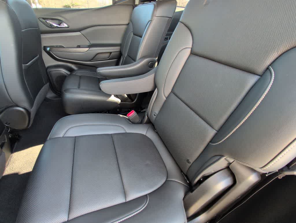 Thumbnail: 2023 GMC Acadia - 21