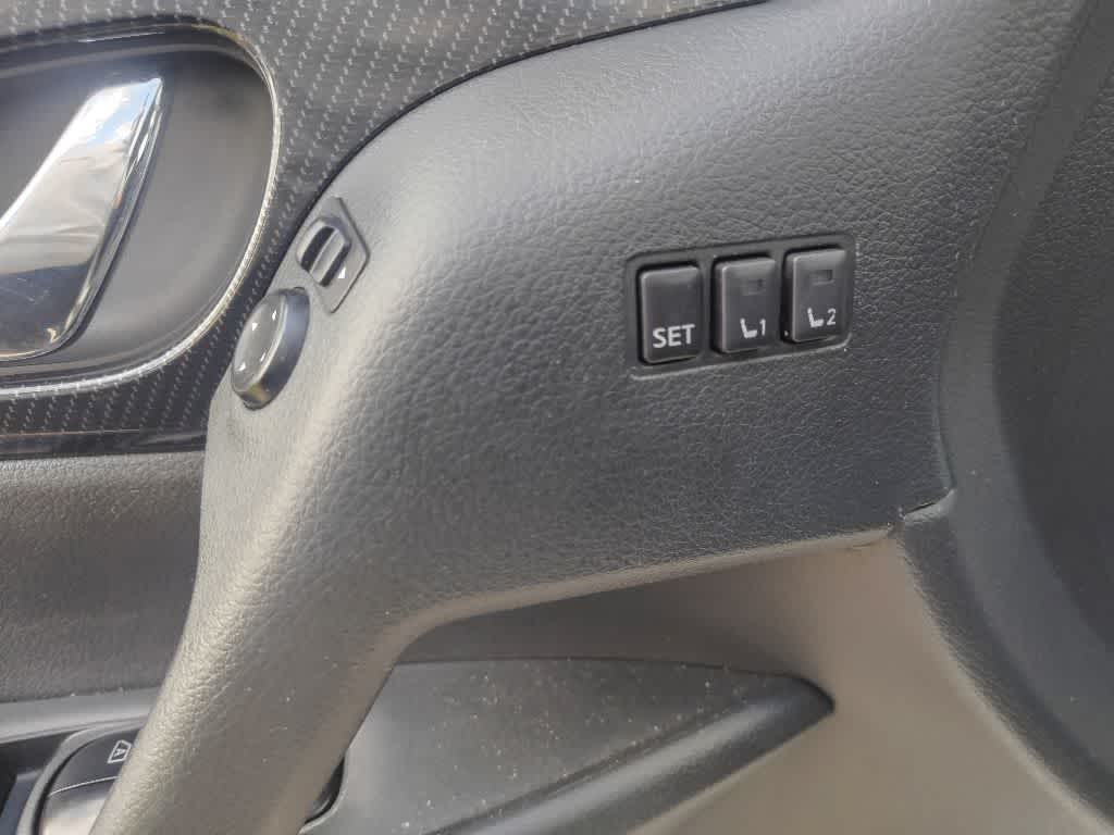 Thumbnail: 2020 Nissan Rogue - 22