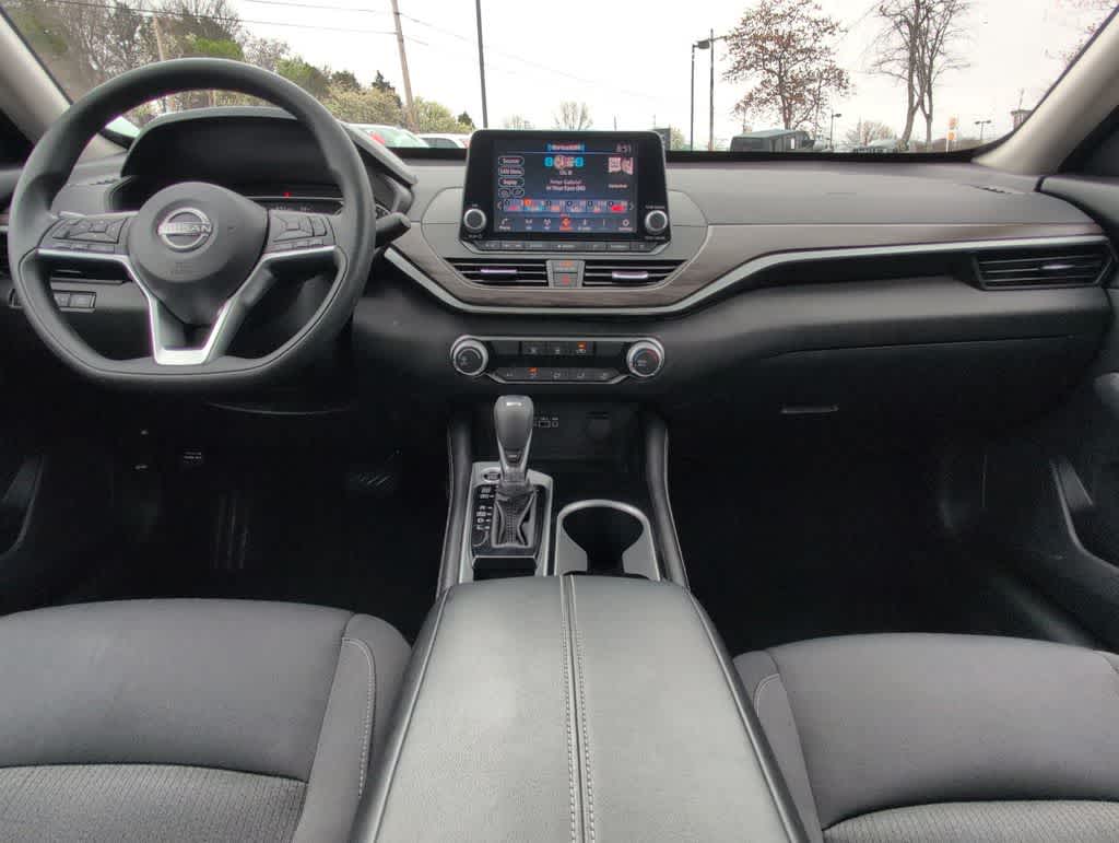 Thumbnail: 2023 Nissan Altima - 15