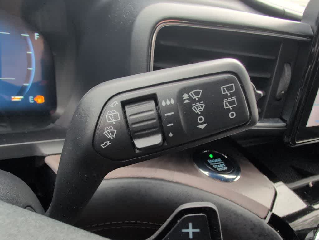 Thumbnail: 2021 Ford Explorer - 26