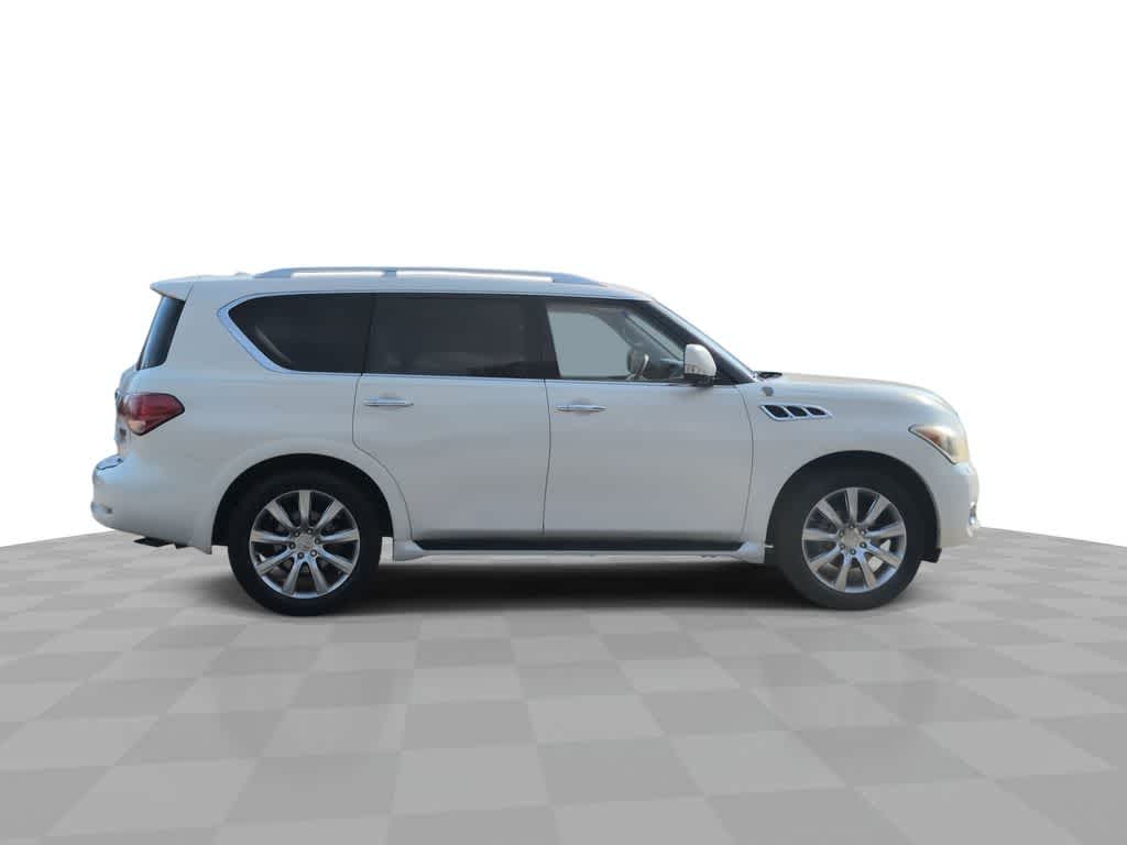 Thumbnail: 2013 INFINITI QX56 - 9