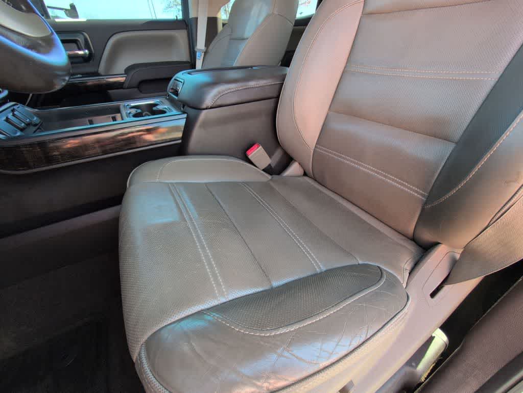 Thumbnail: 2015 GMC Sierra 3500 - 17