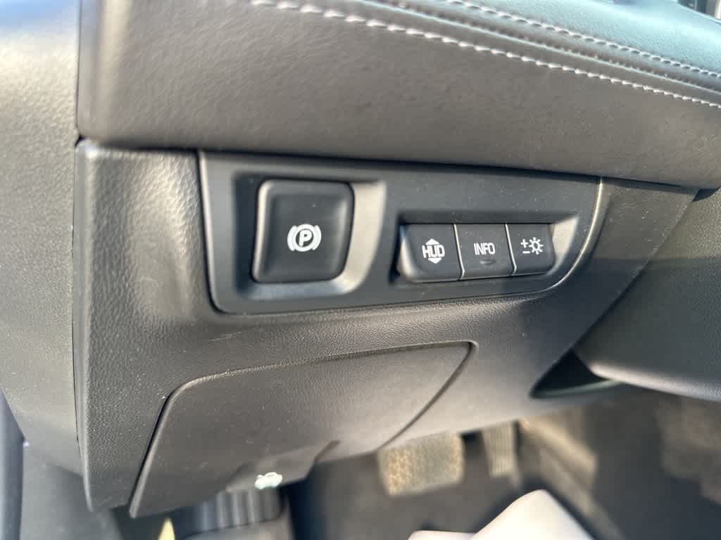 Thumbnail: 2017 Buick LaCrosse - 18