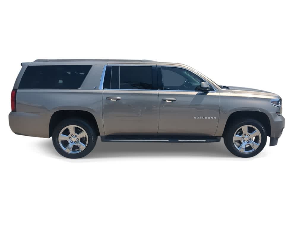 Thumbnail: 2017 Chevrolet Suburban - 9