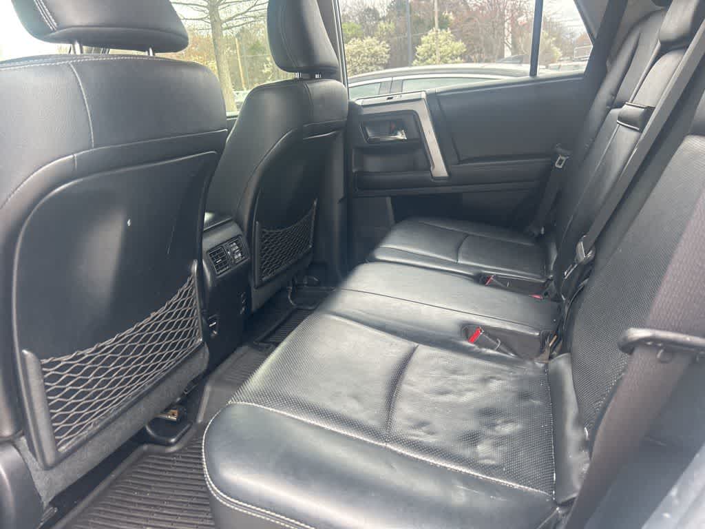 Thumbnail: 2015 Toyota 4Runner - 9