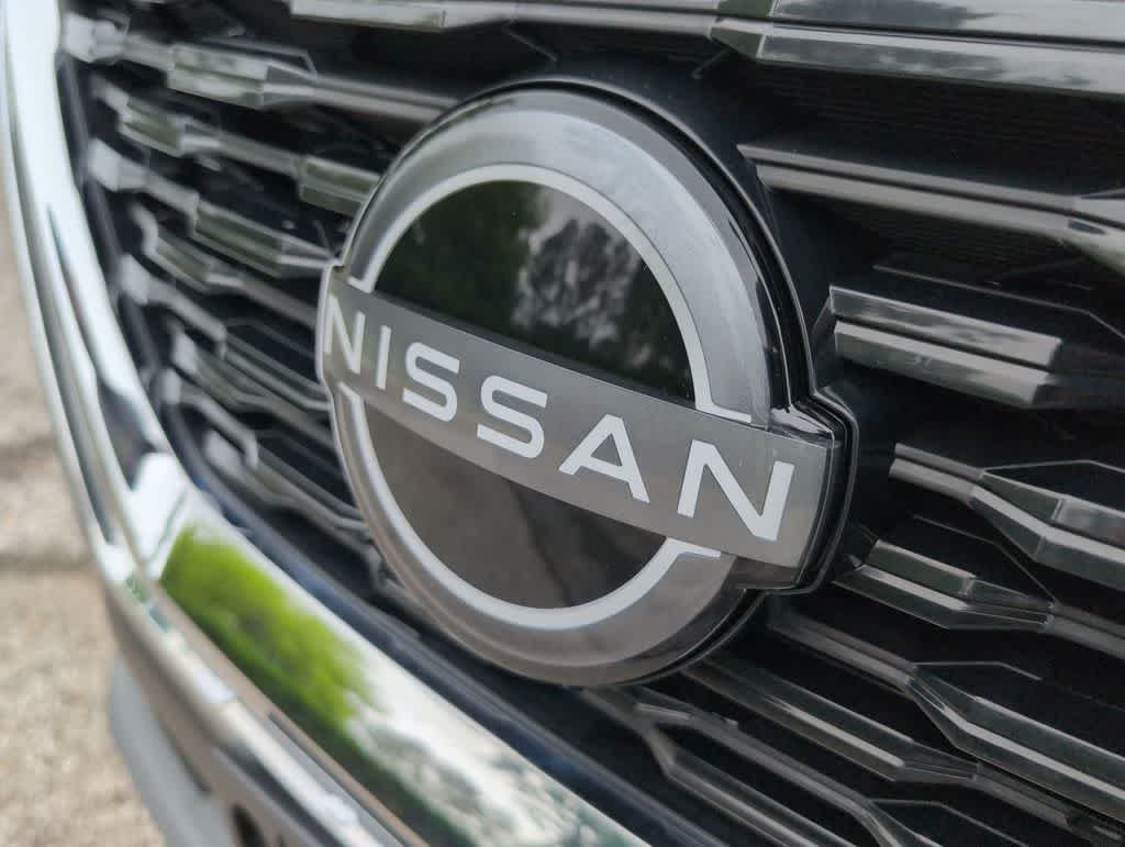Thumbnail: 2023 Nissan Rogue - 11