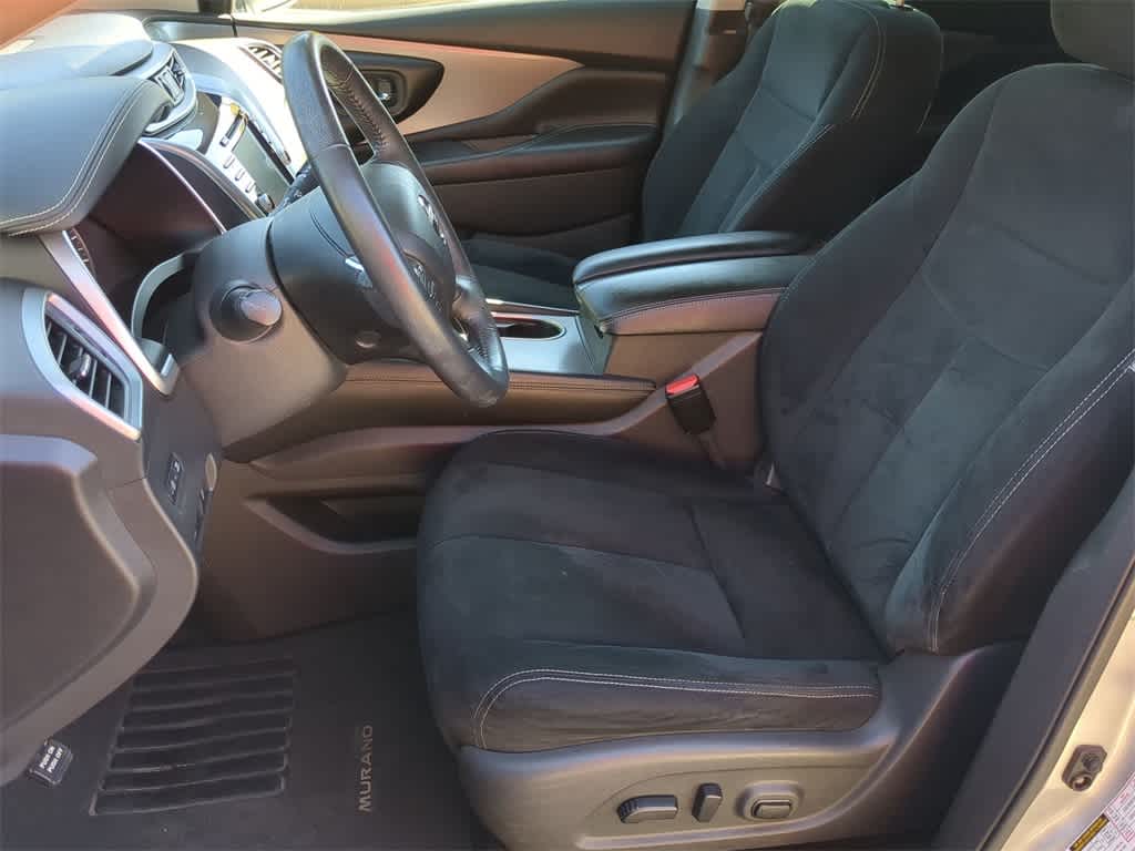 Thumbnail: 2021 Nissan Murano - 17