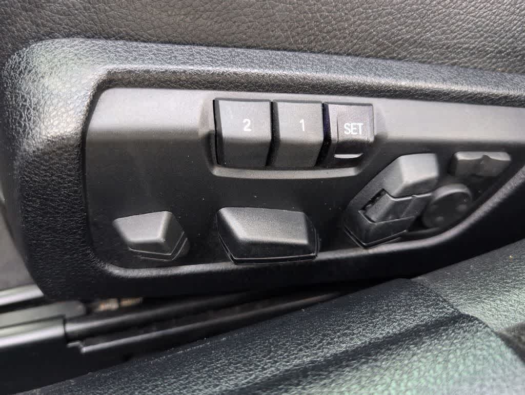 Thumbnail: 2016 BMW 6 Series - 17