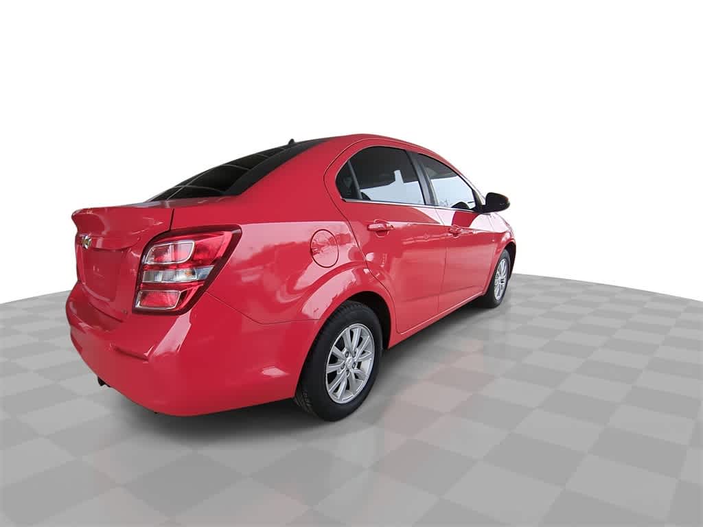Thumbnail: 2017 Chevrolet Sonic - 8