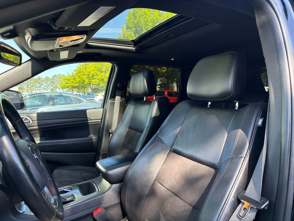 Thumbnail: 2020 Jeep Grand Cherokee - 15