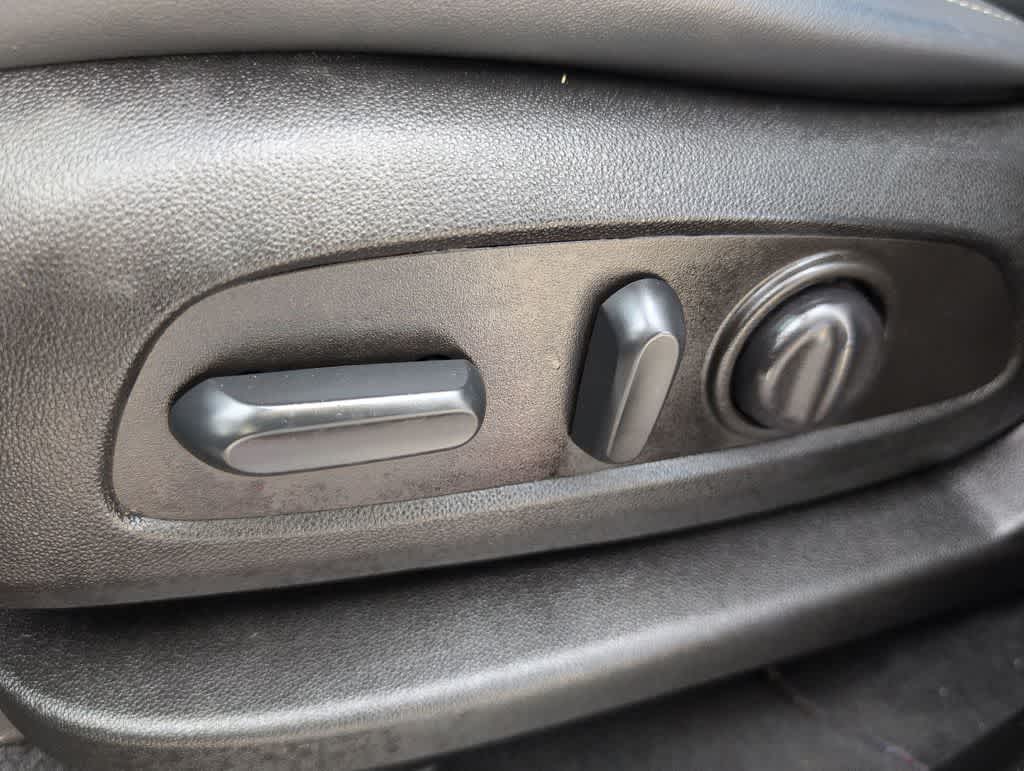 Thumbnail: 2022 Buick Enclave - 17