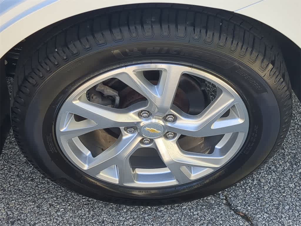 Thumbnail: 2021 Chevrolet Equinox - 14