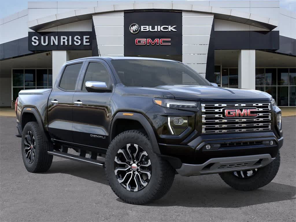 2025 GMC Canyon Denali 8