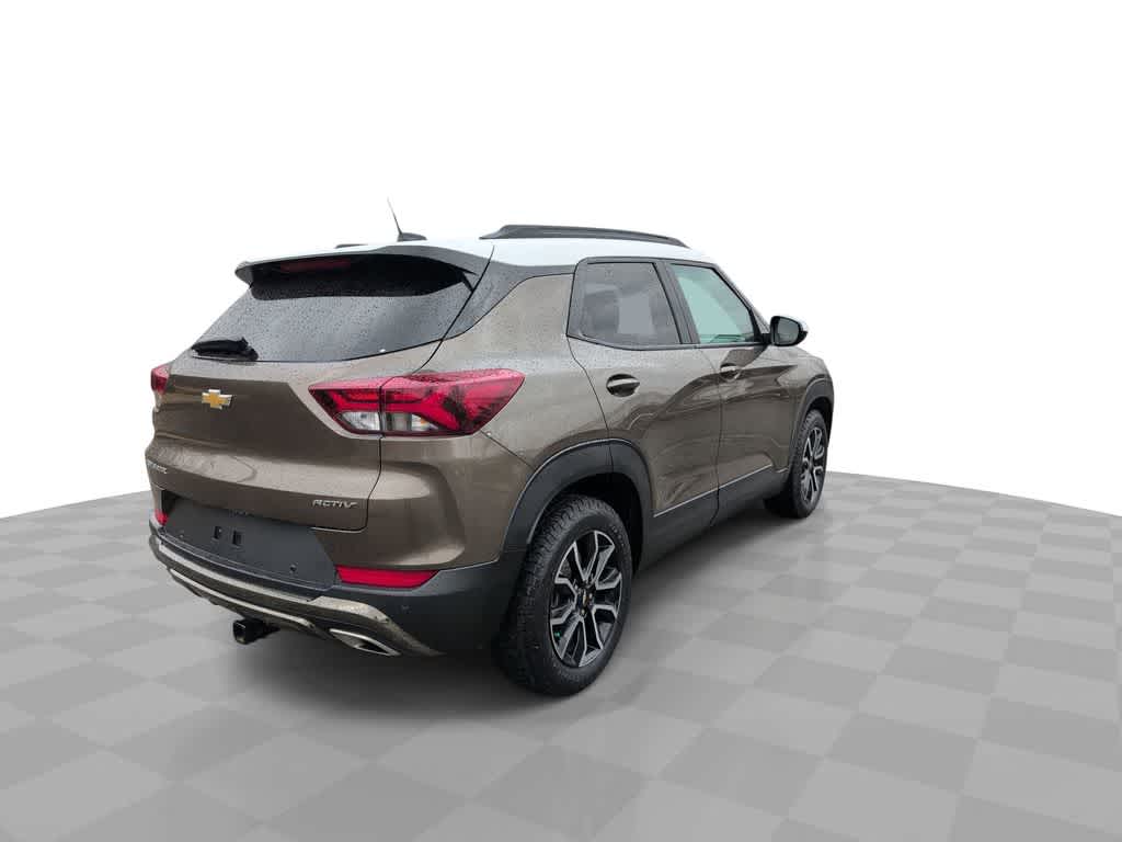 Thumbnail: 2021 Chevrolet TrailBlazer - 8