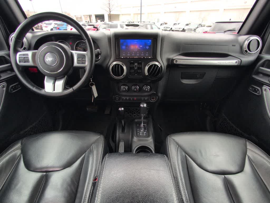 Thumbnail: 2017 Jeep Wrangler - 16