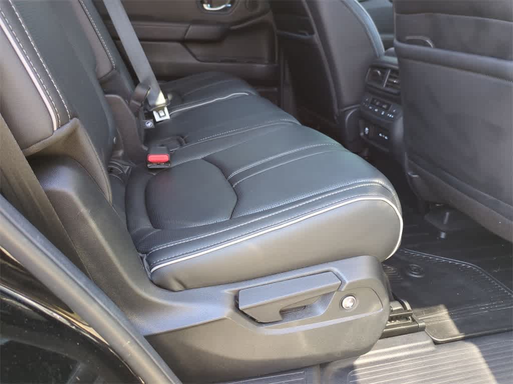 Thumbnail: 2025 Honda Pilot - 20