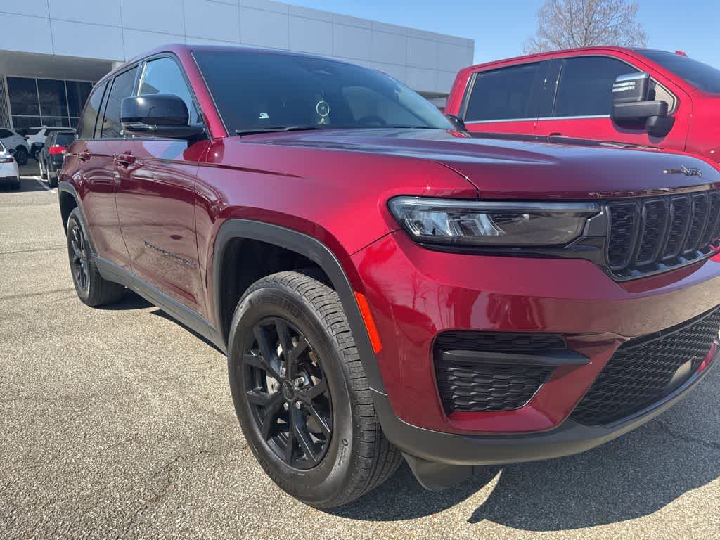 Thumbnail: 2025 Jeep Grand Cherokee - 3