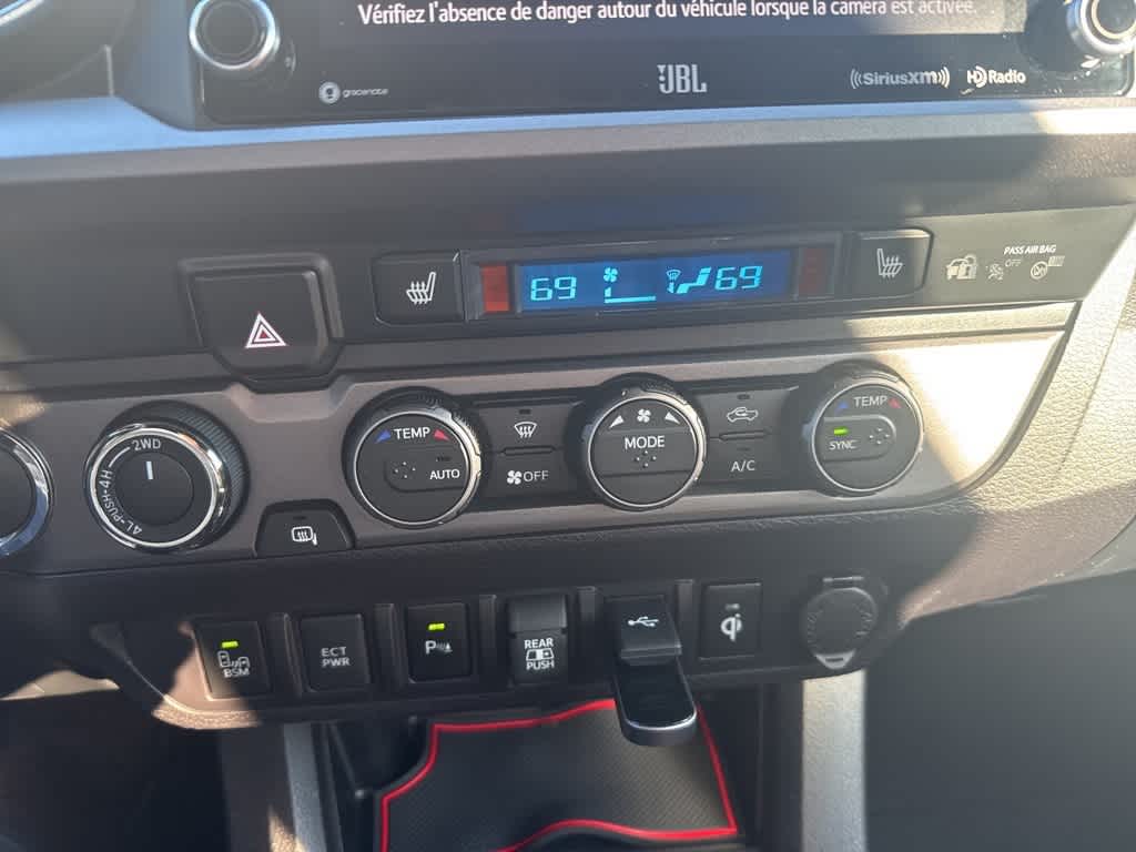 Thumbnail: 2022 Toyota Tacoma - 18