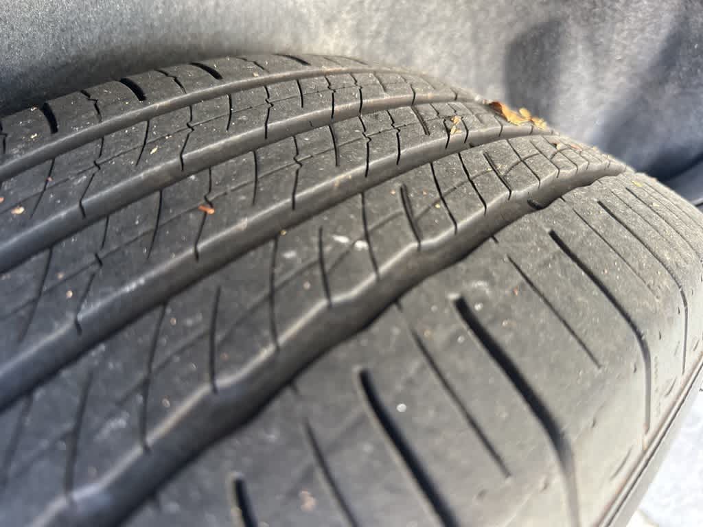 Thumbnail: 2023 GMC Acadia - 27