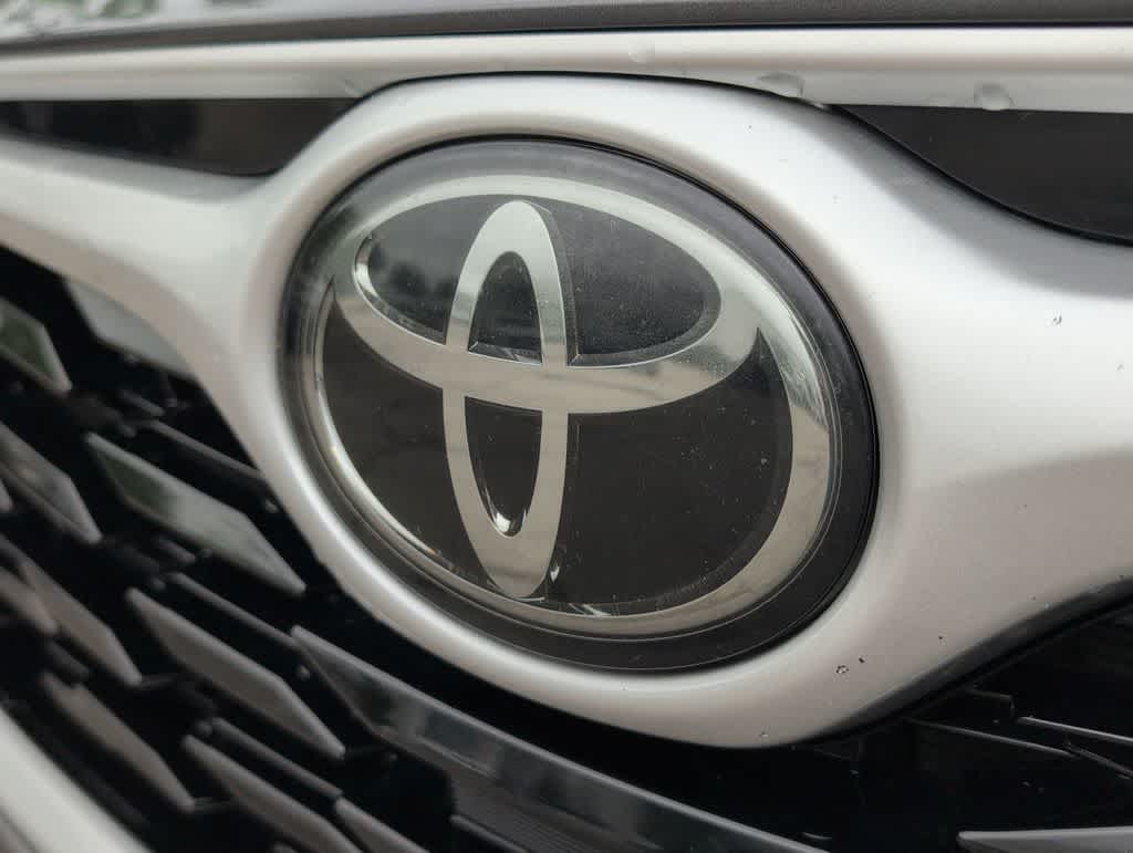 Thumbnail: 2021 Toyota Highlander - 12