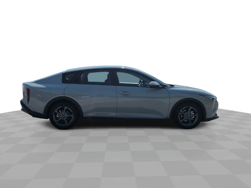 Thumbnail: 2025 Kia K4 - 9