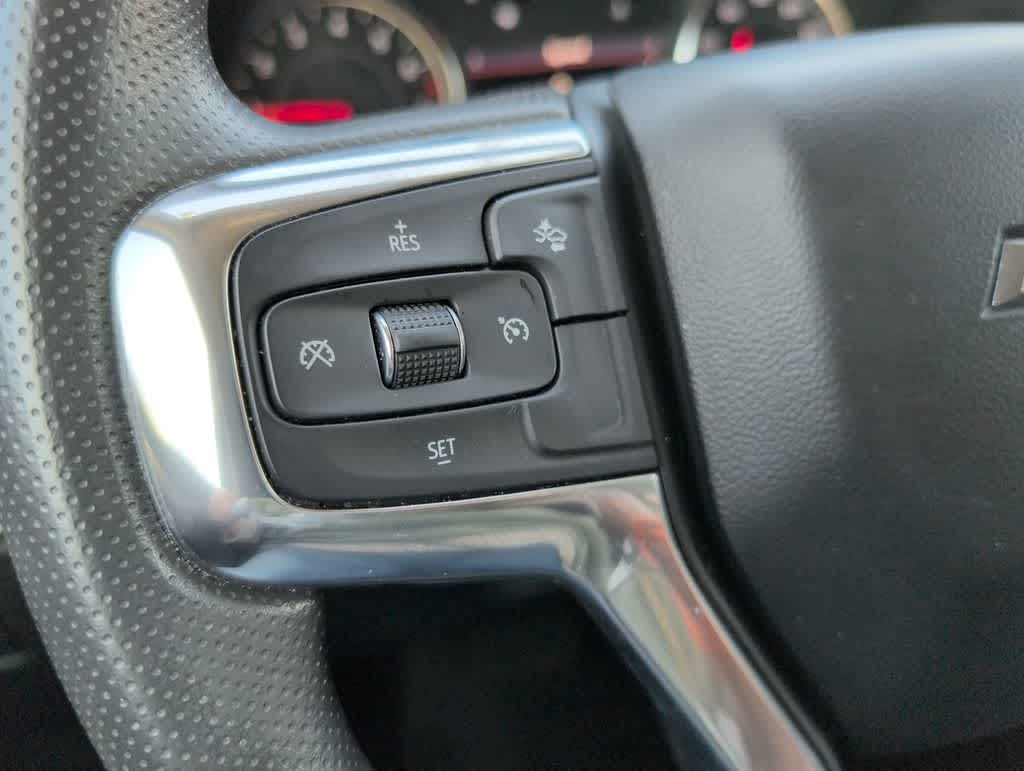 Thumbnail: 2023 Chevrolet Blazer - 24