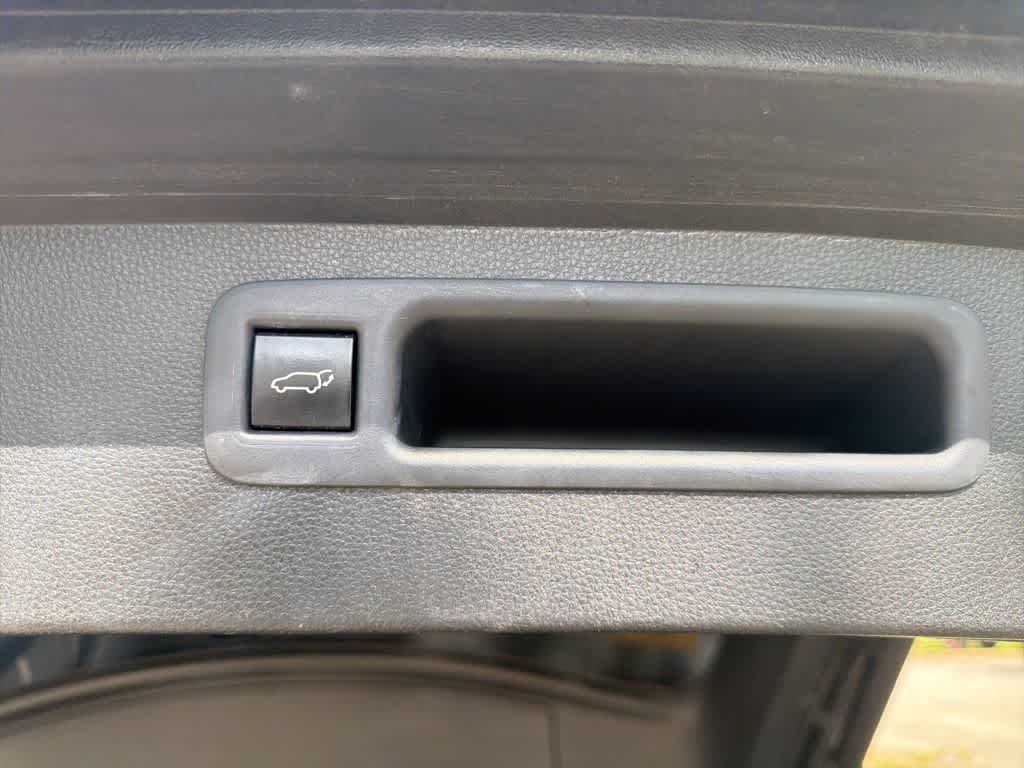 Thumbnail: 2021 Toyota Highlander - 26