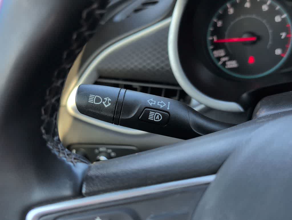 Thumbnail: 2023 Chevrolet Malibu - 26