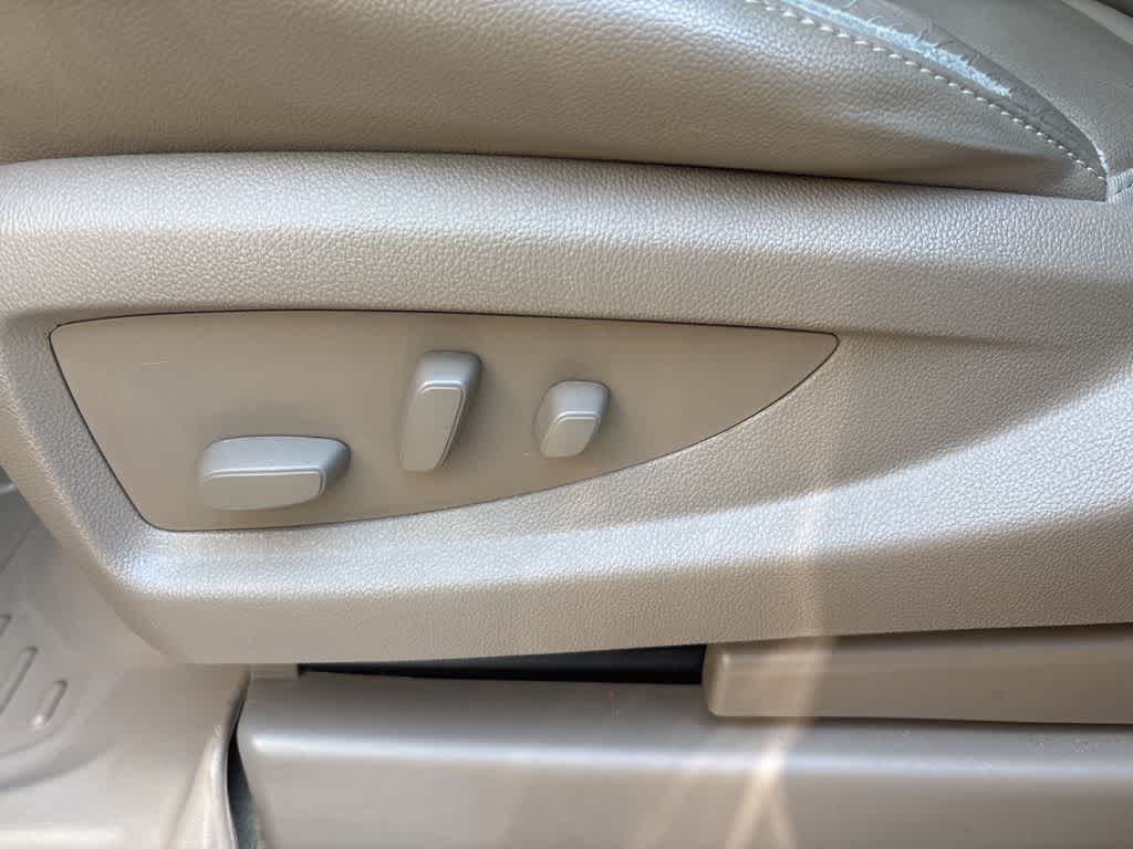 Thumbnail: 2016 GMC Yukon - 18