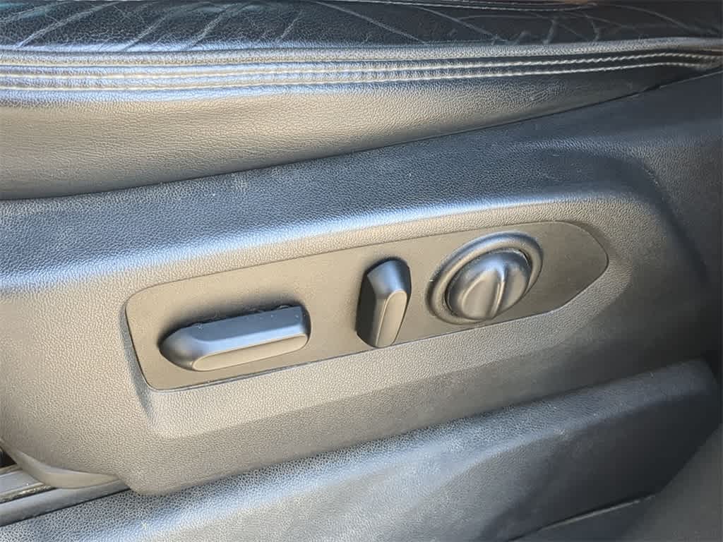 Thumbnail: 2020 Chevrolet Silverado 2500 - 17