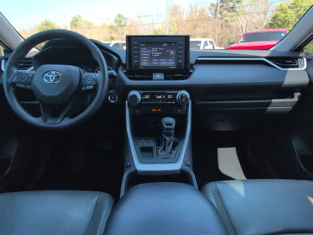 Thumbnail: 2021 Toyota RAV4 - 16