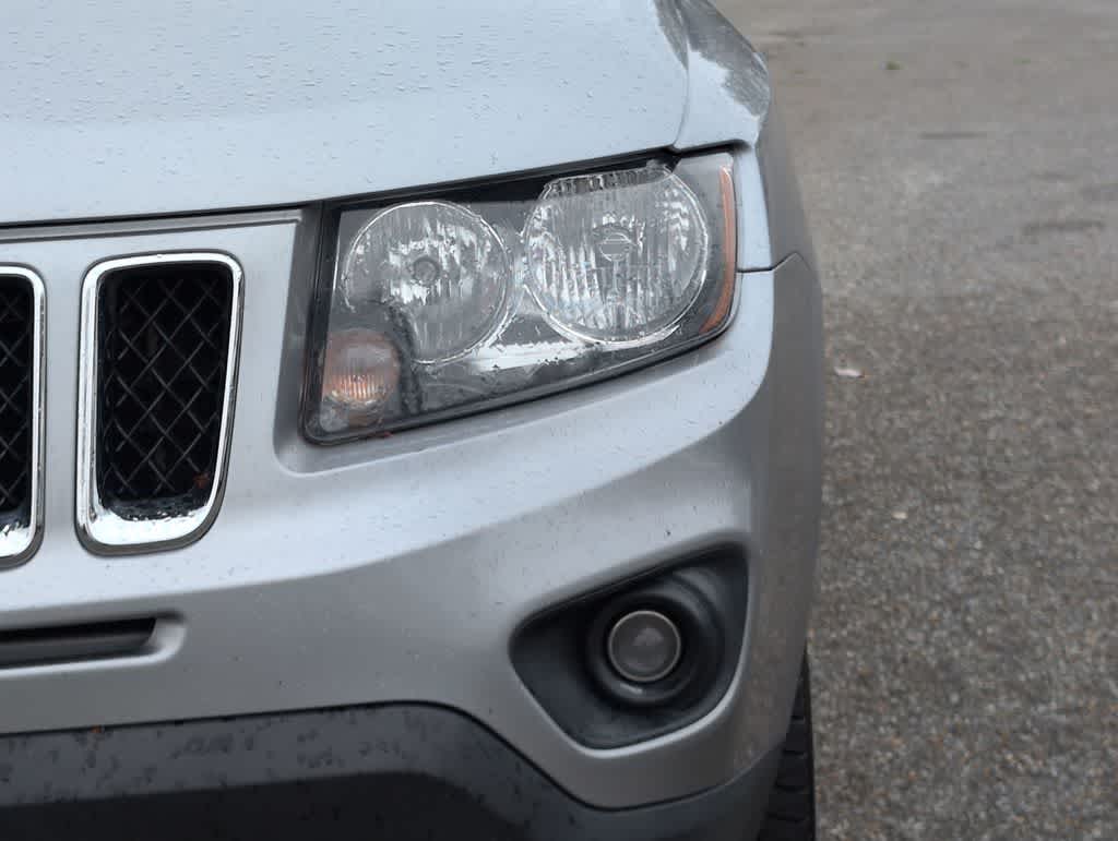 Thumbnail: 2017 Jeep Compass - 11